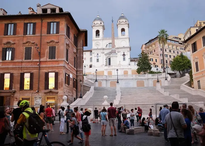 Joivy Trevi Fountain's Relais