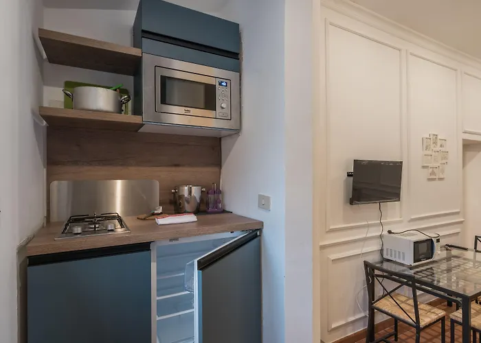 Joivy Trevi Fountain's Relais Apartment