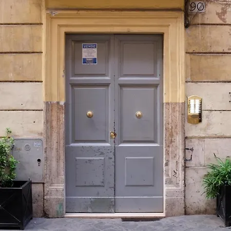Joivy Trevi Fountain's Relais Apartment